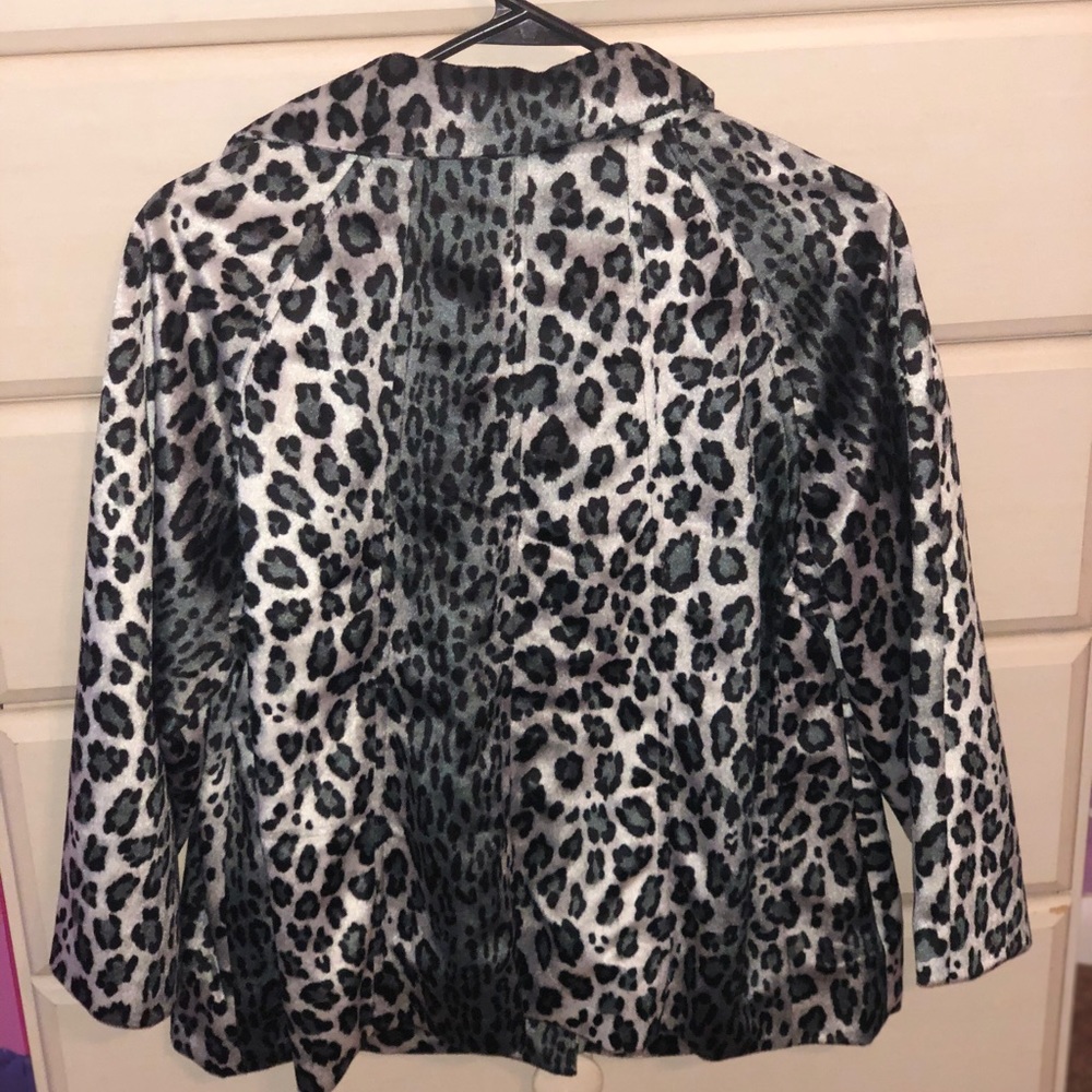 Leopard Jacket - Picture 2 of 4